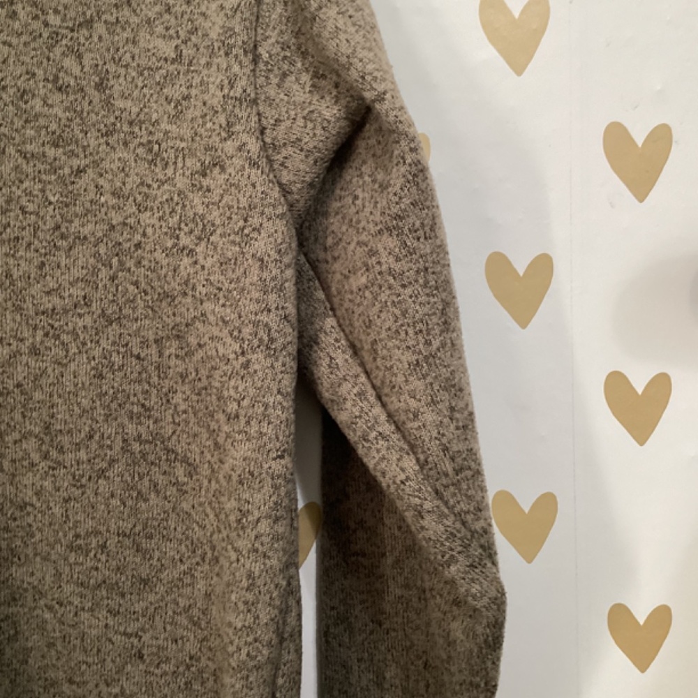 Sweater - Picture 2 of 10